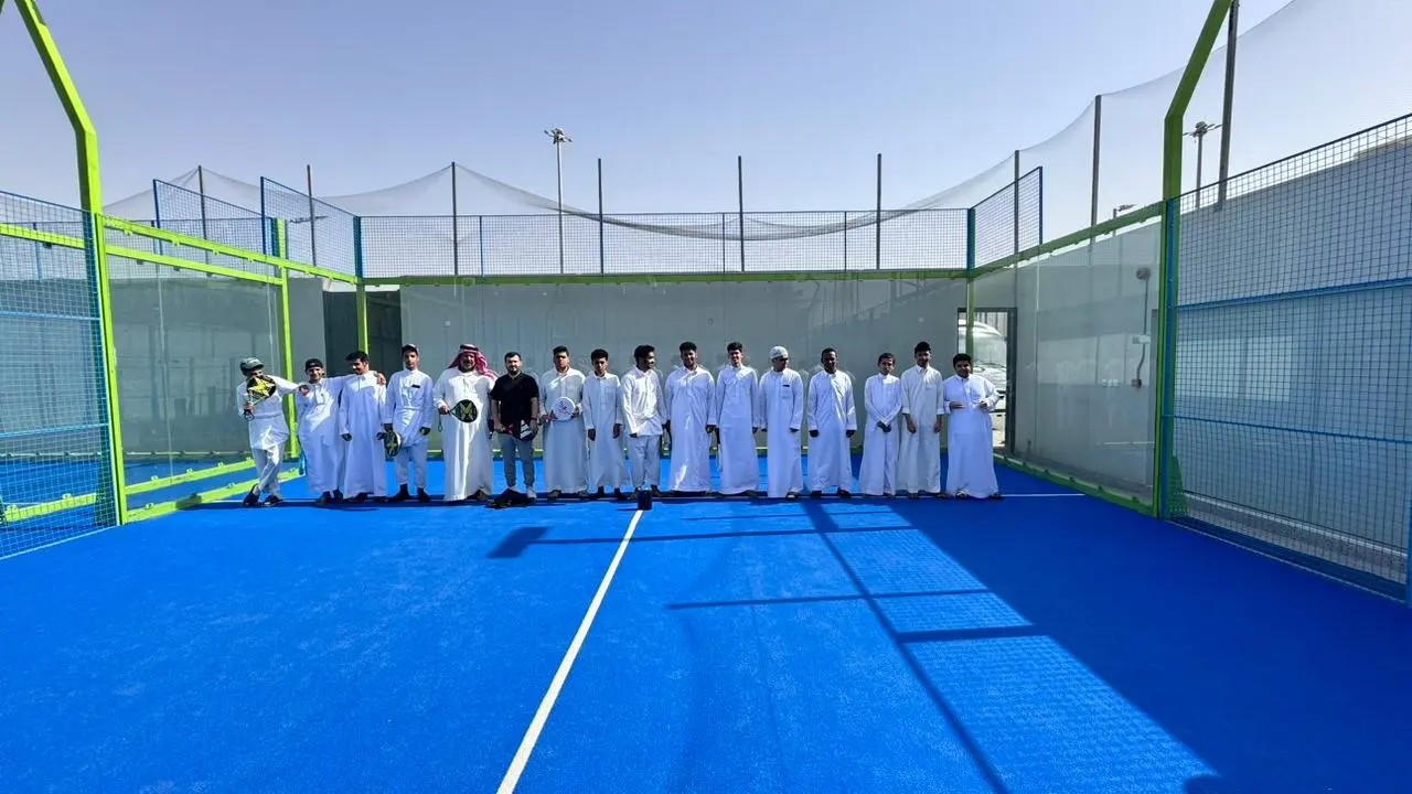 الساحات الرياضية والملاعب